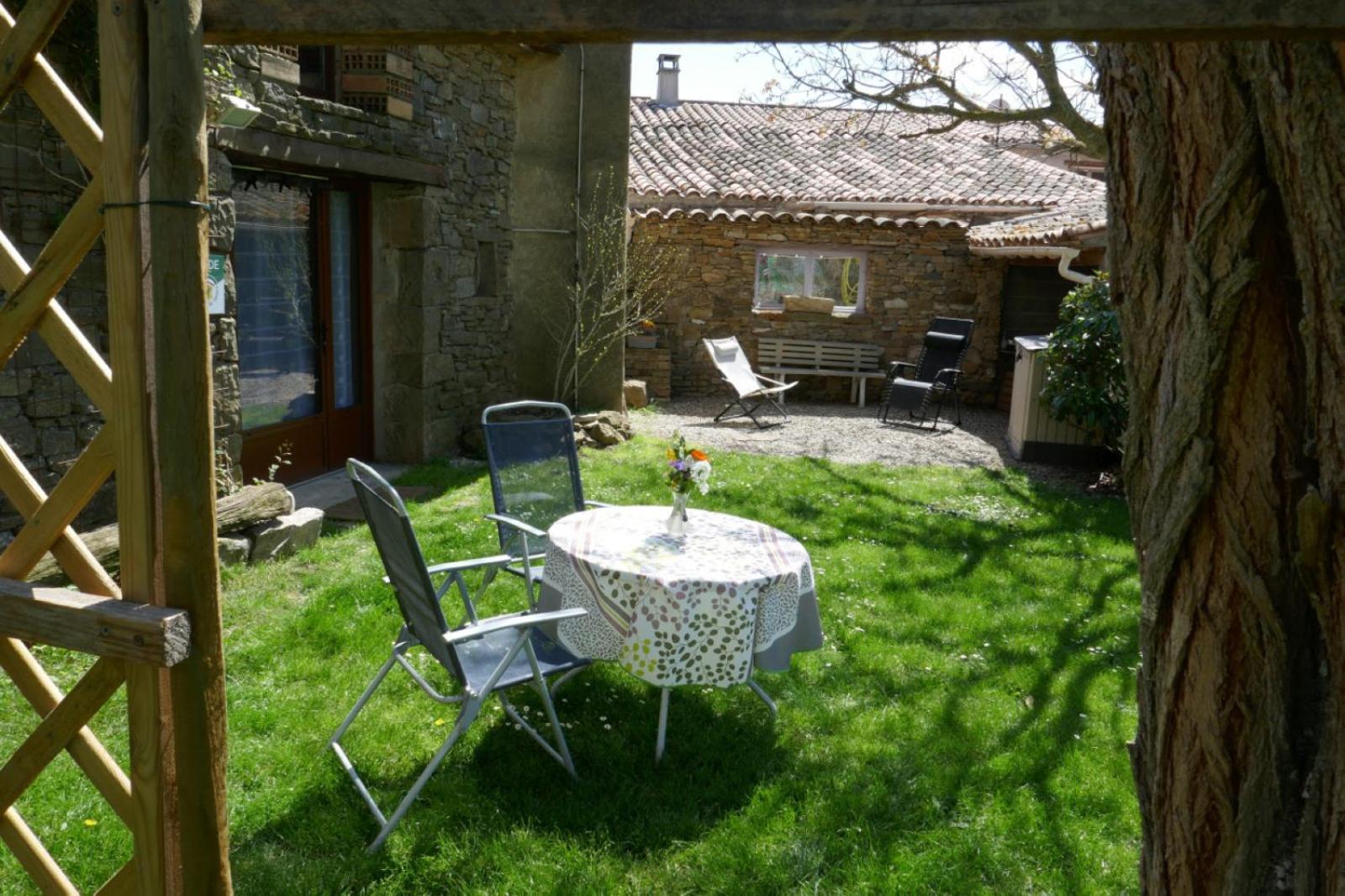 La Petite Maison Dans La Prairie Cassaignes المظهر الخارجي الصورة